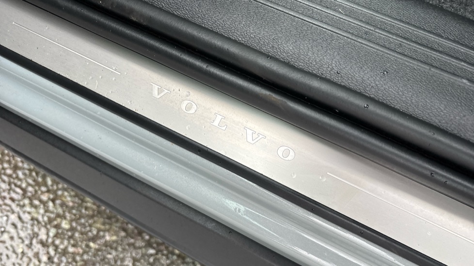 Used Volvo XC40 2025 for sale - 76901206: Photo 41