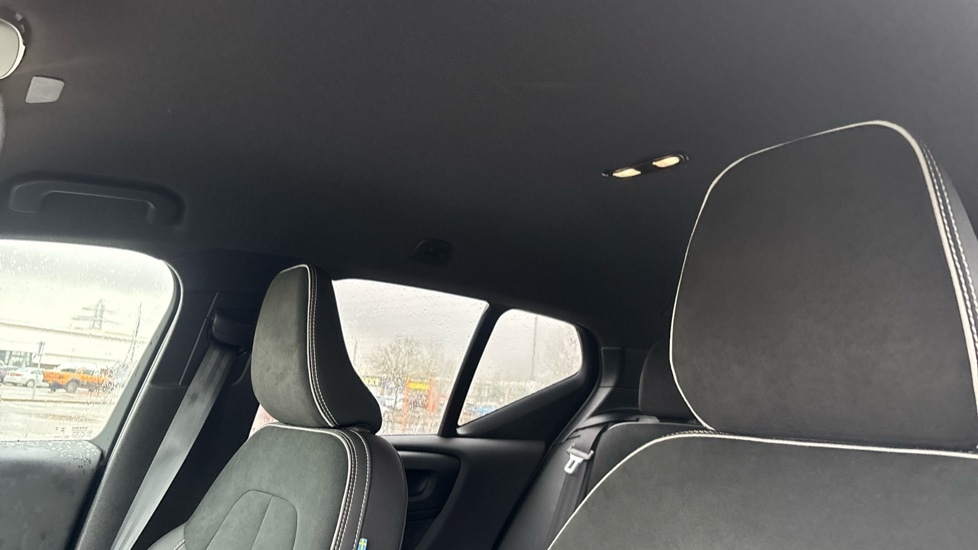 Used Volvo XC40 2025 for sale - 76901206: Photo 42