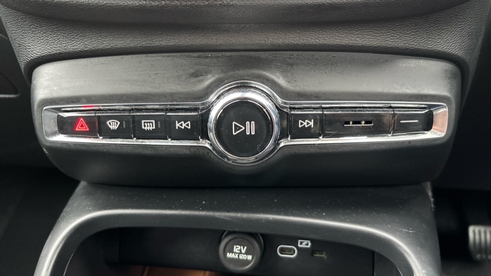 Used Volvo XC40 2025 for sale - 76901206: Photo 56