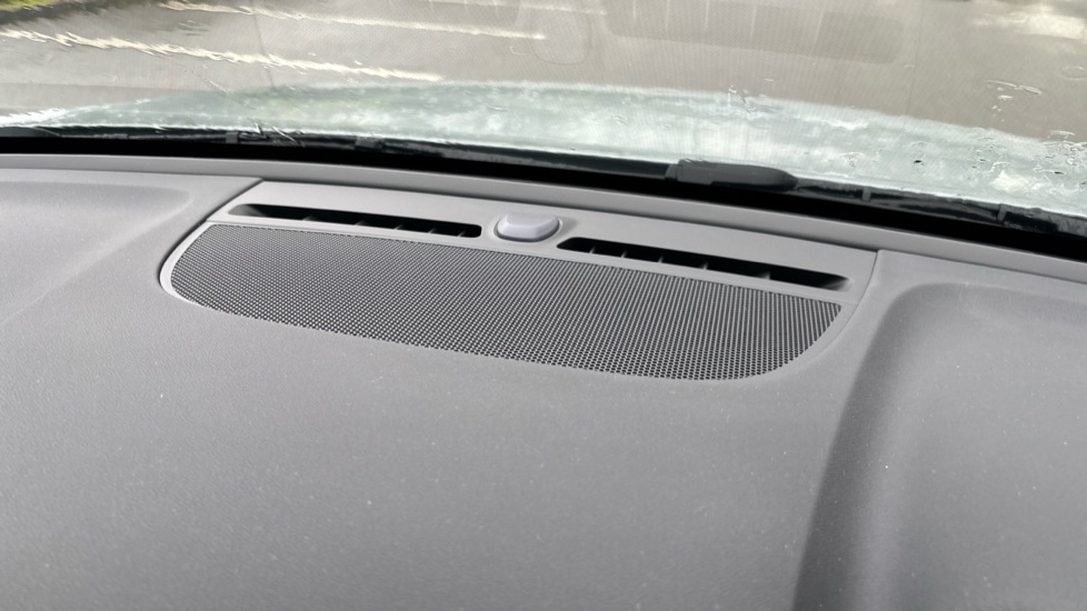 Used Volvo XC40 2025 for sale - 76901206: Photo 60