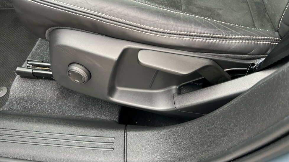 Used Volvo XC40 2019 for sale - 76933091: Photo 32