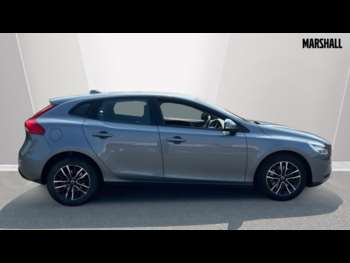 Used Volvo V40 2016 for sale - 75254692: Photo
