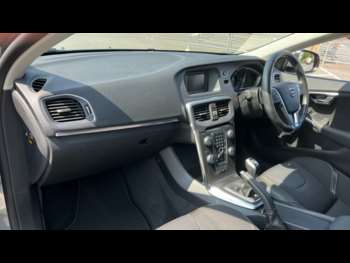 Used Volvo V40 2016 for sale - 75254692: Photo