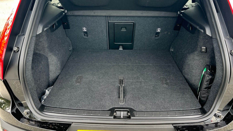 Used Volvo XC40 2025 for sale - 76007869: Photo 17