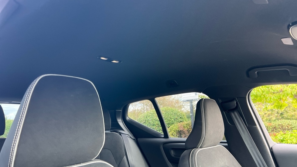 Used Volvo XC40 2025 for sale - 76007869: Photo 41