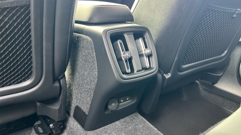 Used Volvo XC40 2025 for sale - 76007869: Photo 55