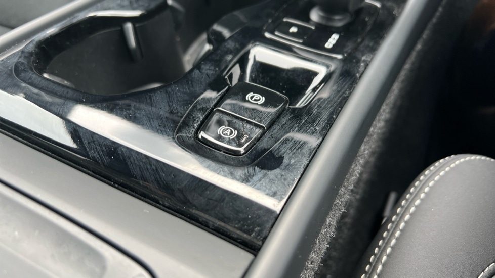 Used Volvo XC40 2025 for sale - 76007869: Photo 64