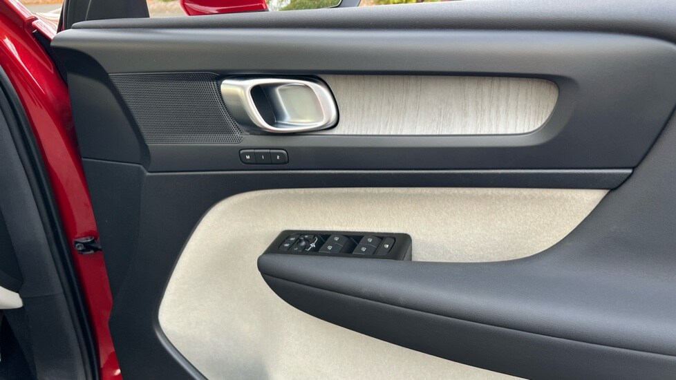 Used Volvo XC40 2022 for sale - 76338887: Photo 15