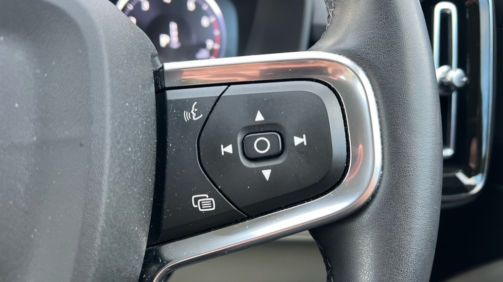 Used Volvo XC40 2022 for sale - 76338887: Photo 19