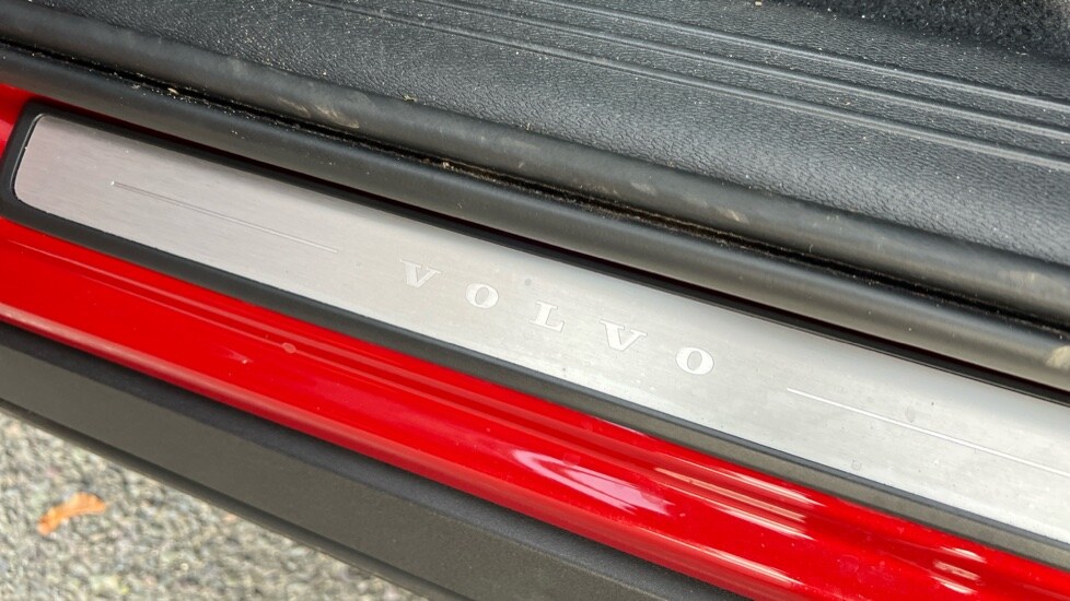 Used Volvo XC40 2022 for sale - 76338887: Photo 41