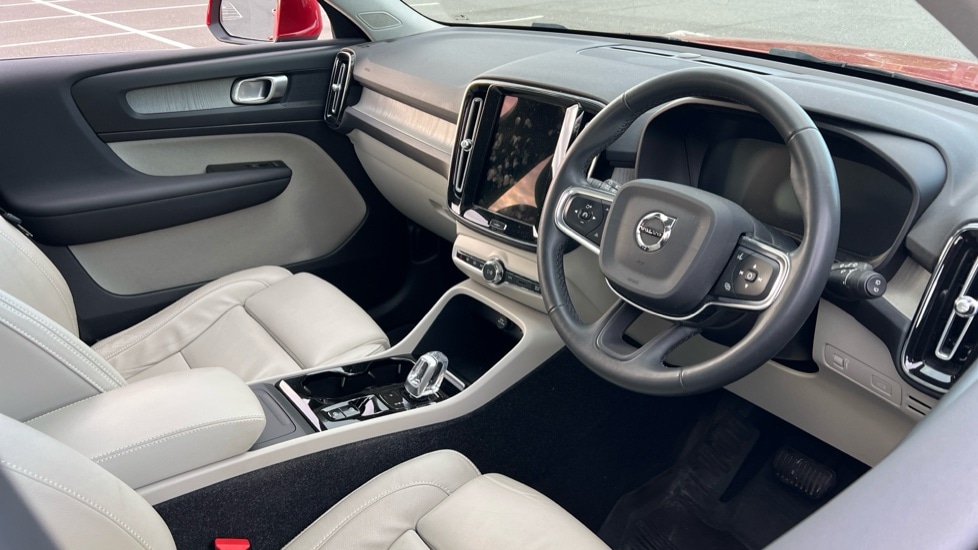 Used Volvo XC40 2022 for sale - 76338887: Photo 5