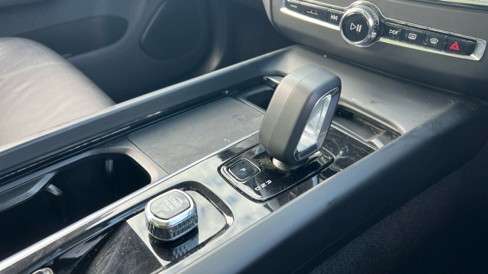 Used Volvo XC60 2023 for sale - 76528944: Photo 14