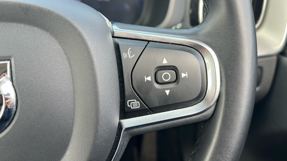 Used Volvo XC60 2023 for sale - 76528944: Photo 19