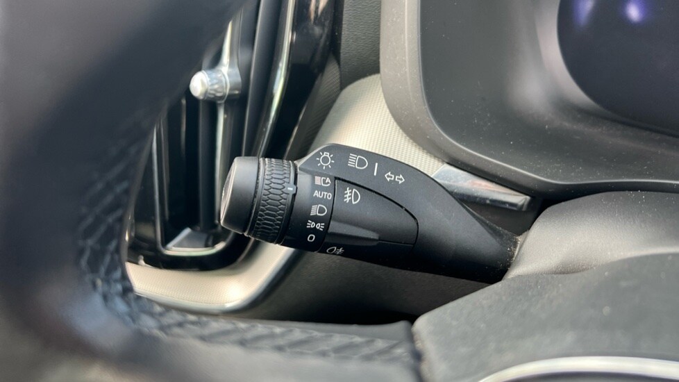 Used Volvo XC60 2023 for sale - 76528944: Photo 29