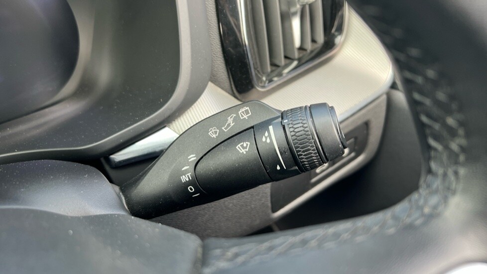 Used Volvo XC60 2023 for sale - 76528944: Photo 30