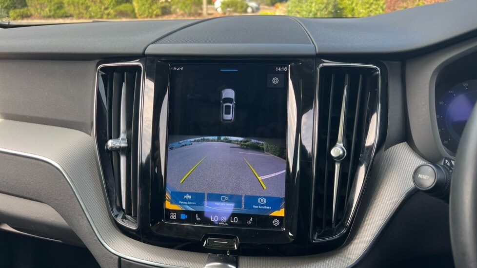 Used Volvo XC60 2023 for sale - 76528944: Photo 36