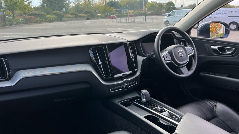 Used Volvo XC60 2023 for sale - 76528944: Photo 4