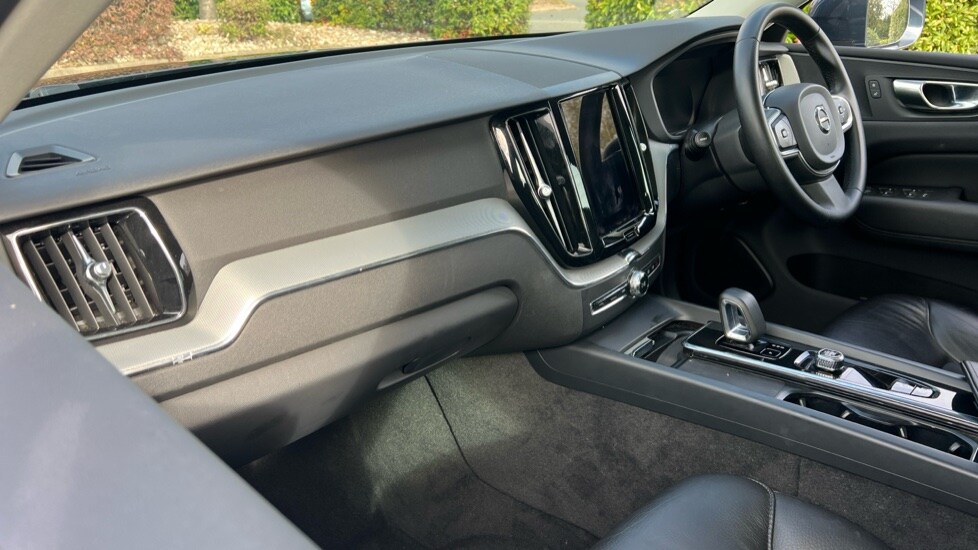 Used Volvo XC60 2023 for sale - 76528944: Photo 49