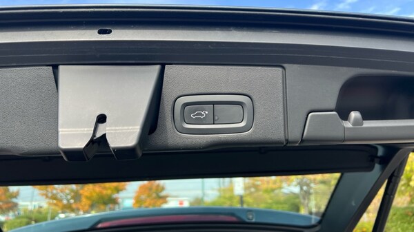 Used Volvo XC60 2023 for sale - 76176278: Photo 42