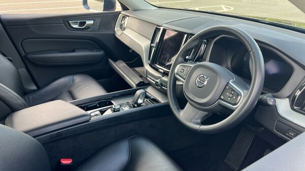 Used Volvo XC60 2023 for sale - 76176278: Photo 5