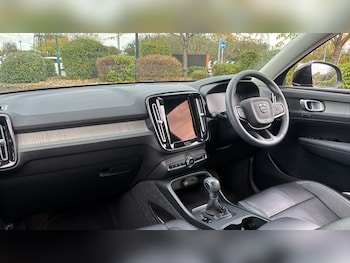 Used Volvo XC40 2021 for sale - 76297283: Photo