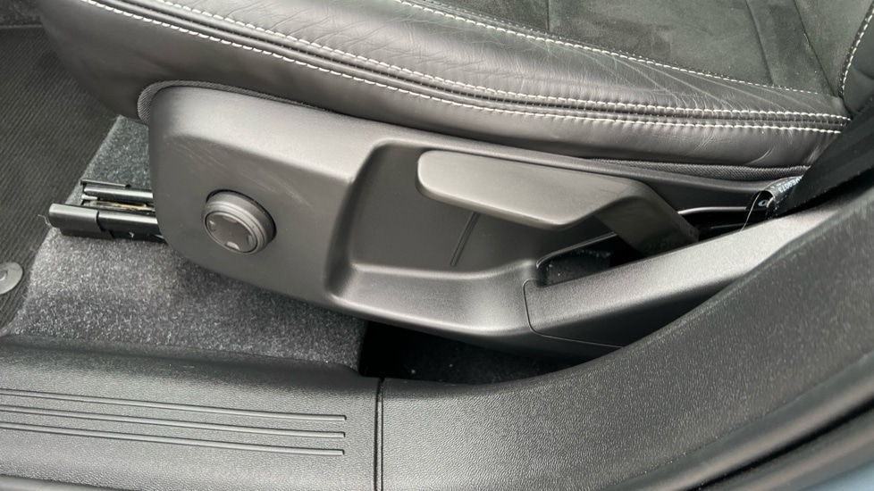 Used Volvo XC40 2019 for sale - 77021900: Photo 32