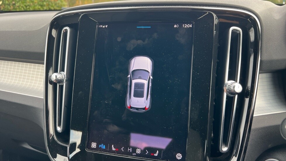 Used Volvo XC40 2024 for sale - 76914886: Photo 37