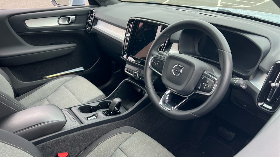 Used Volvo XC40 2024 for sale - 76914886: Photo 5