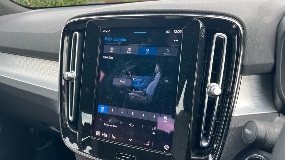 Used Volvo XC40 2024 for sale - 76914886: Photo 58