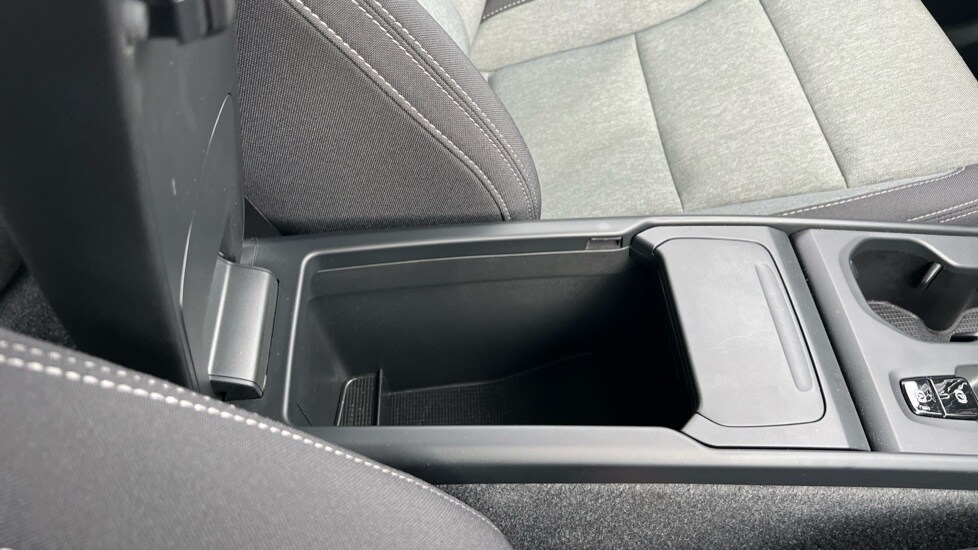 Used Volvo XC40 2024 for sale - 76914886: Photo 62