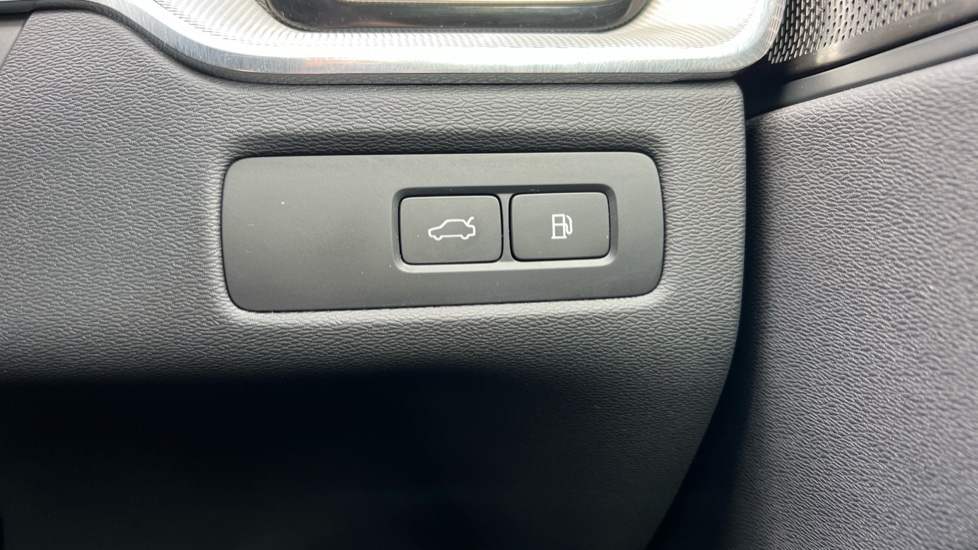 Vehicle 76