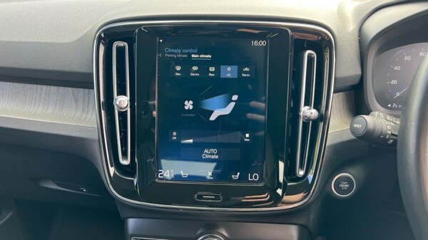 Used Volvo XC40 2020 for sale - 75484633: Photo 60