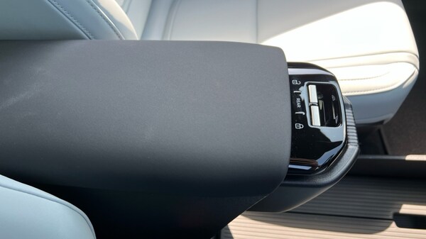 Used Volvo EX30 2025 for sale - 75484623: Photo 32