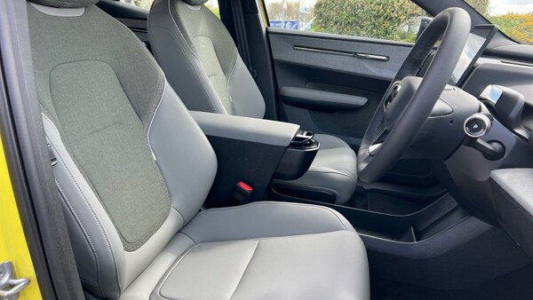 Used Volvo EX30 2025 for sale - 75484597: Photo 9