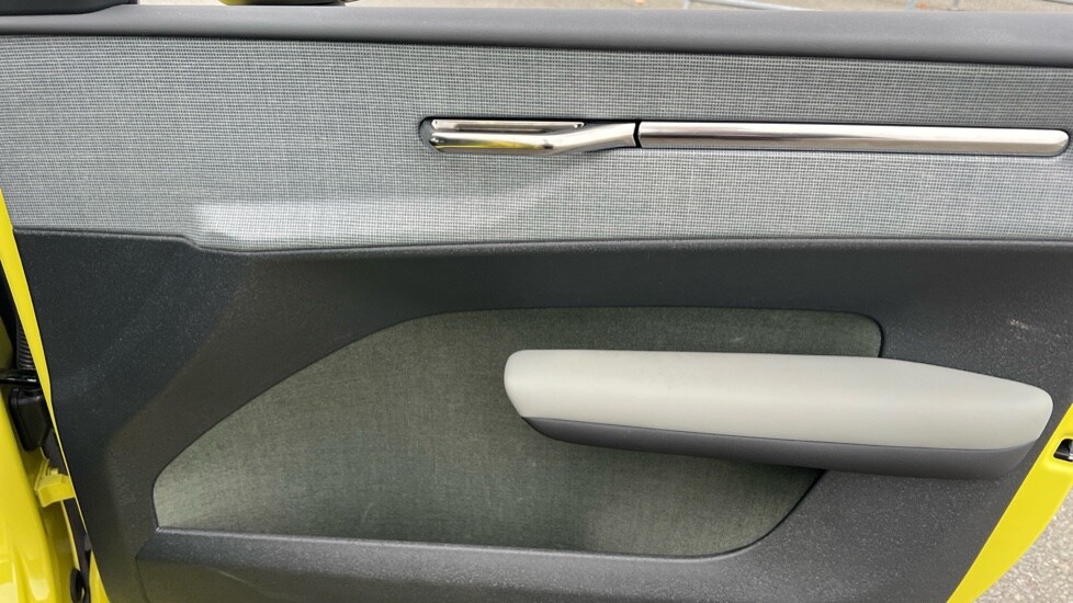 Used Volvo EX30 2025 for sale - 75484602: Photo 15