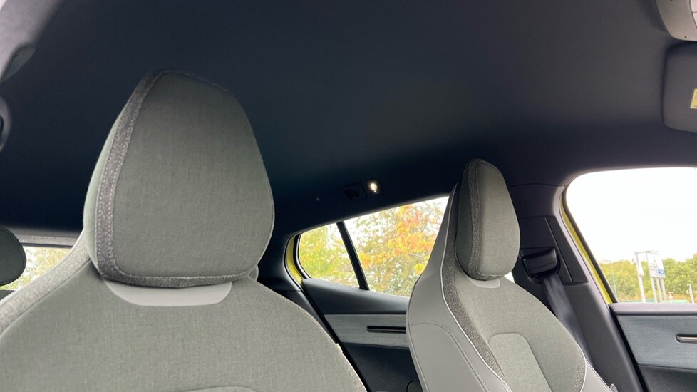 Used Volvo EX30 2025 for sale - 75484602: Photo 39