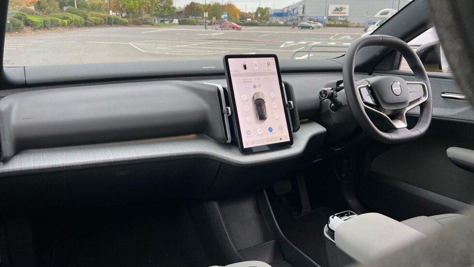 Used Volvo EX30 2025 for sale - 75484602: Photo 4