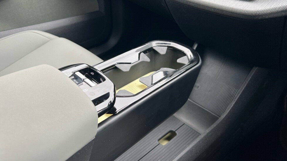 Used Volvo EX30 2025 for sale - 75484602: Photo 47