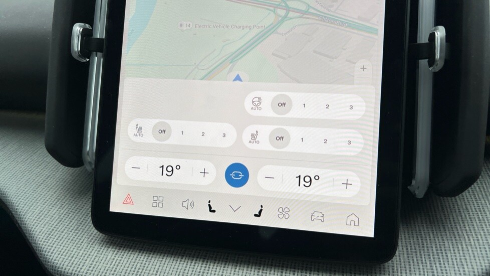 Used Volvo EX30 2025 for sale - 75484602: Photo 56