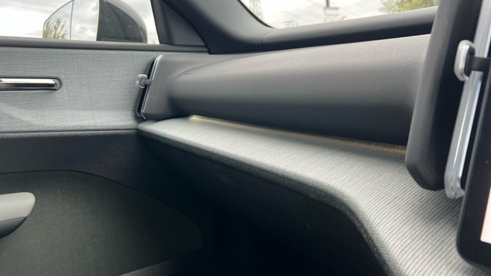 Used Volvo EX30 2025 for sale - 75484602: Photo 58