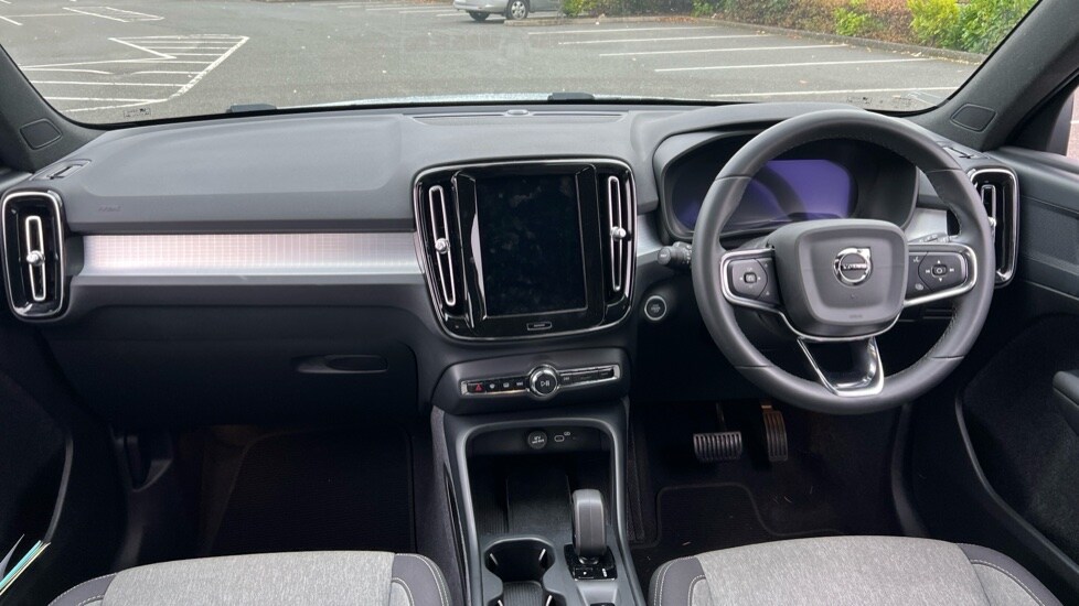 Used Volvo XC40 2024 for sale - 76410639: Photo 21