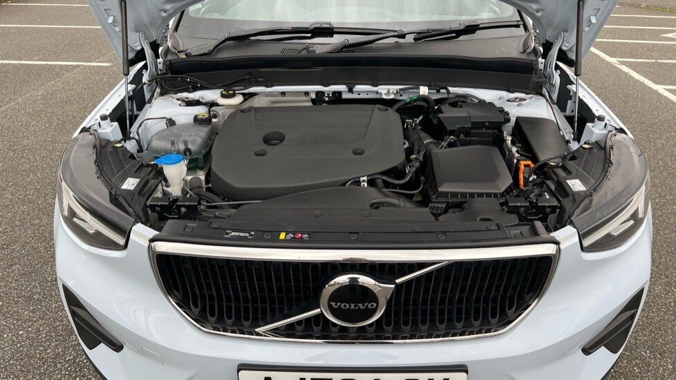 Used Volvo XC40 2024 for sale - 76410639: Photo 23