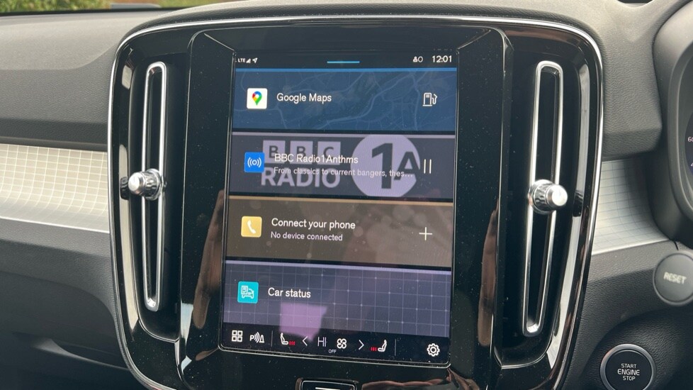 Used Volvo XC40 2024 for sale - 76410639: Photo 34