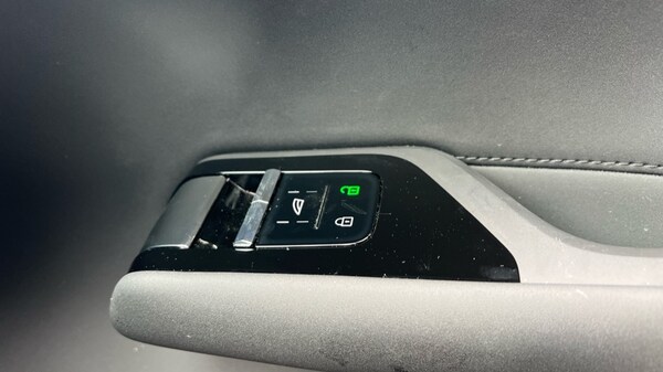 Used Volvo EX90 2025 for sale - 76037611: Photo 32