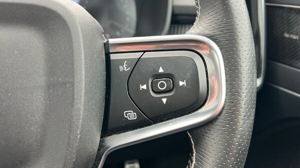 Used Volvo XC40 2020 for sale - 76297636: Photo 22