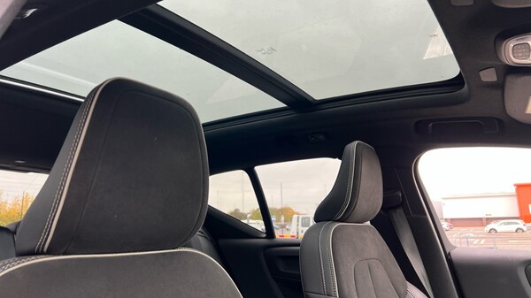 Used Volvo XC40 2020 for sale - 76297636: Photo 31