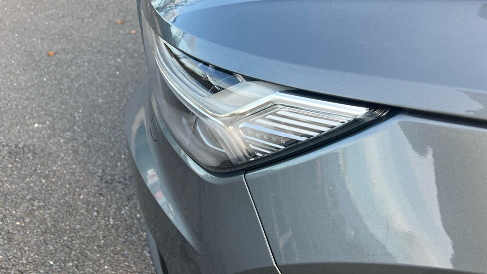 Used Volvo XC40 2018 for sale - 76587026: Photo 44