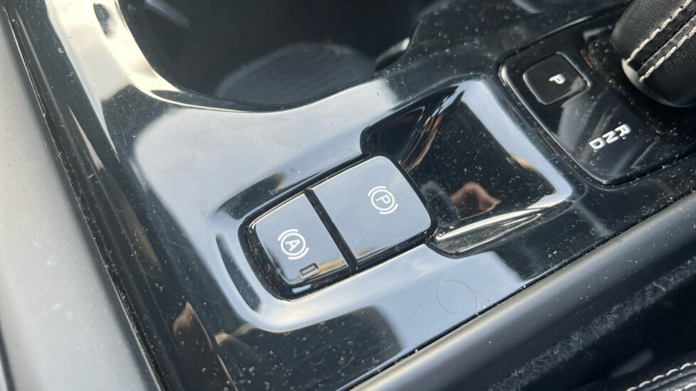 Used Volvo XC40 2018 for sale - 76587026: Photo 54