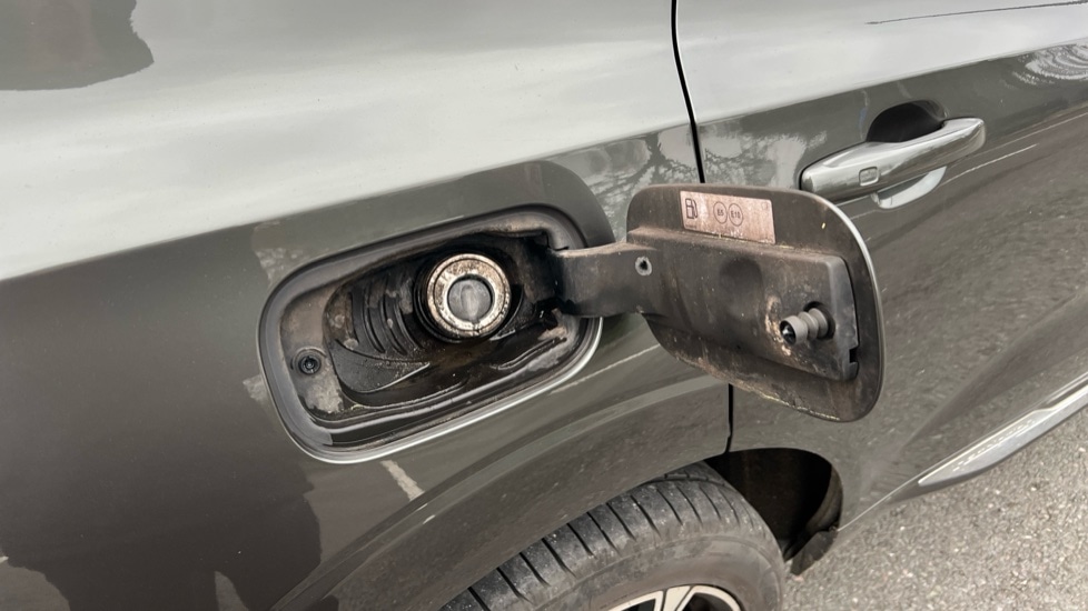 Used Volvo XC60 2018 for sale - 77036011: Photo 21