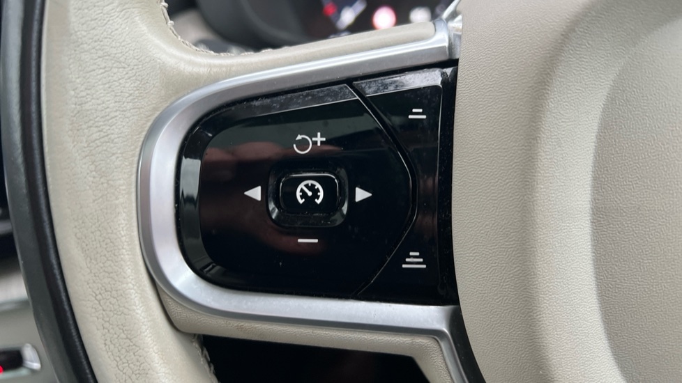 Used Volvo XC60 2018 for sale - 77036011: Photo 23